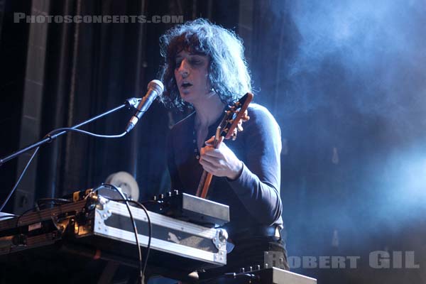 TEMPLES - 2016-06-18 - NOISIEL - La Ferme du Buisson - Scene Auvent - Adam Thomas Smith